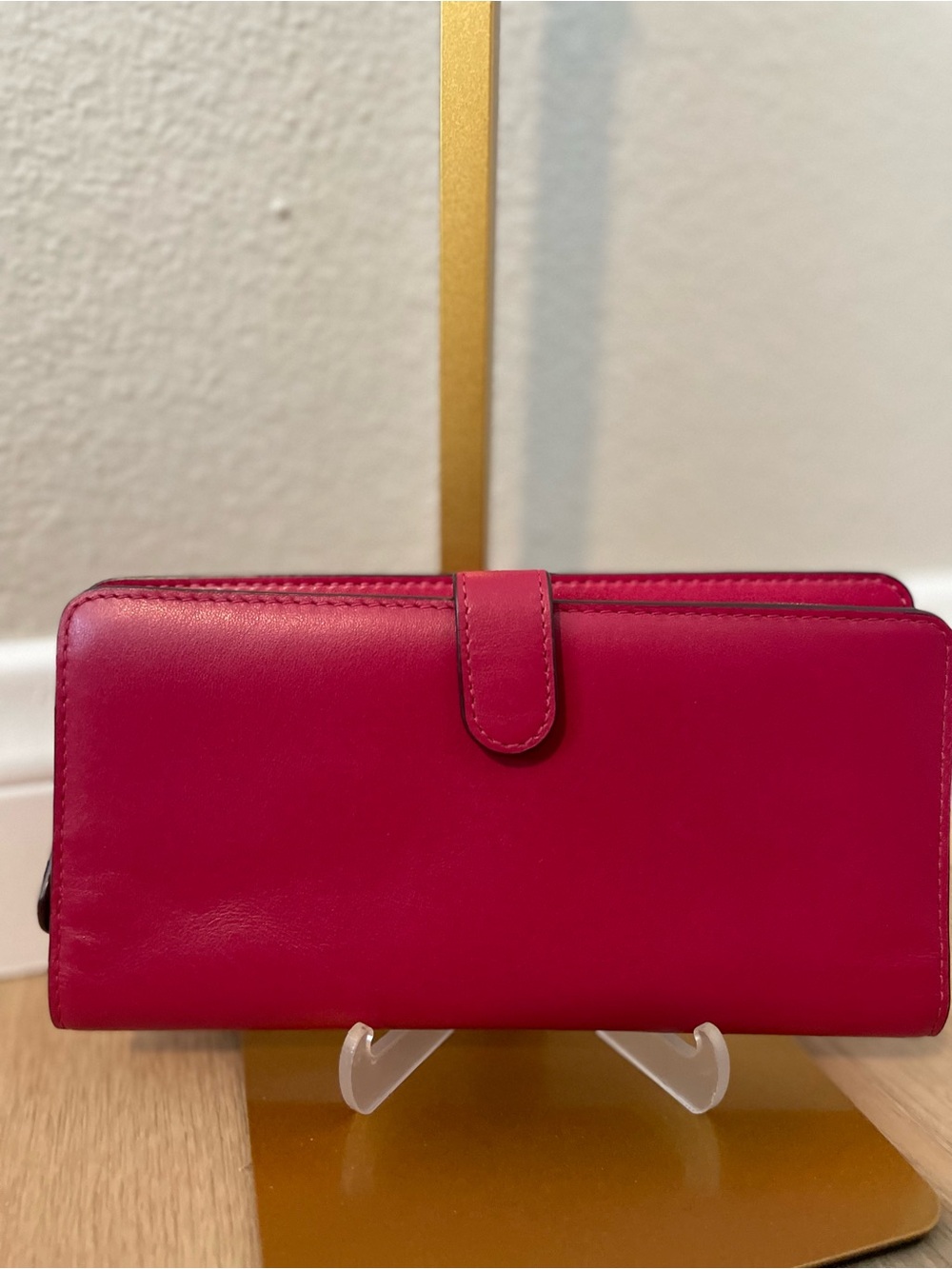 COACH Bright Pink/Fuchsia Leather Large Bifold Wallet With Gold Hardware - Picture 4 of 6